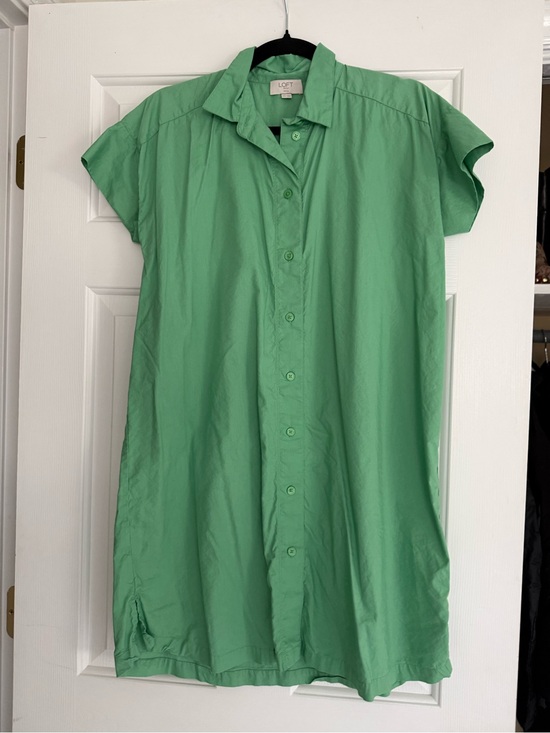 LOFT Dresses & Skirts - LOFT Mint Green Button-Front Midi Dress